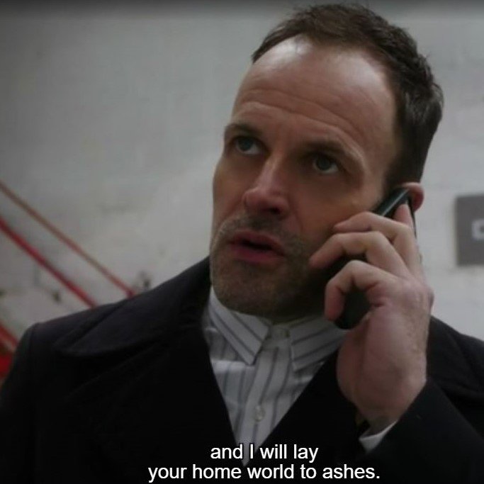 Sherlock au téléphone: « and I will lay your home world to ashes. »