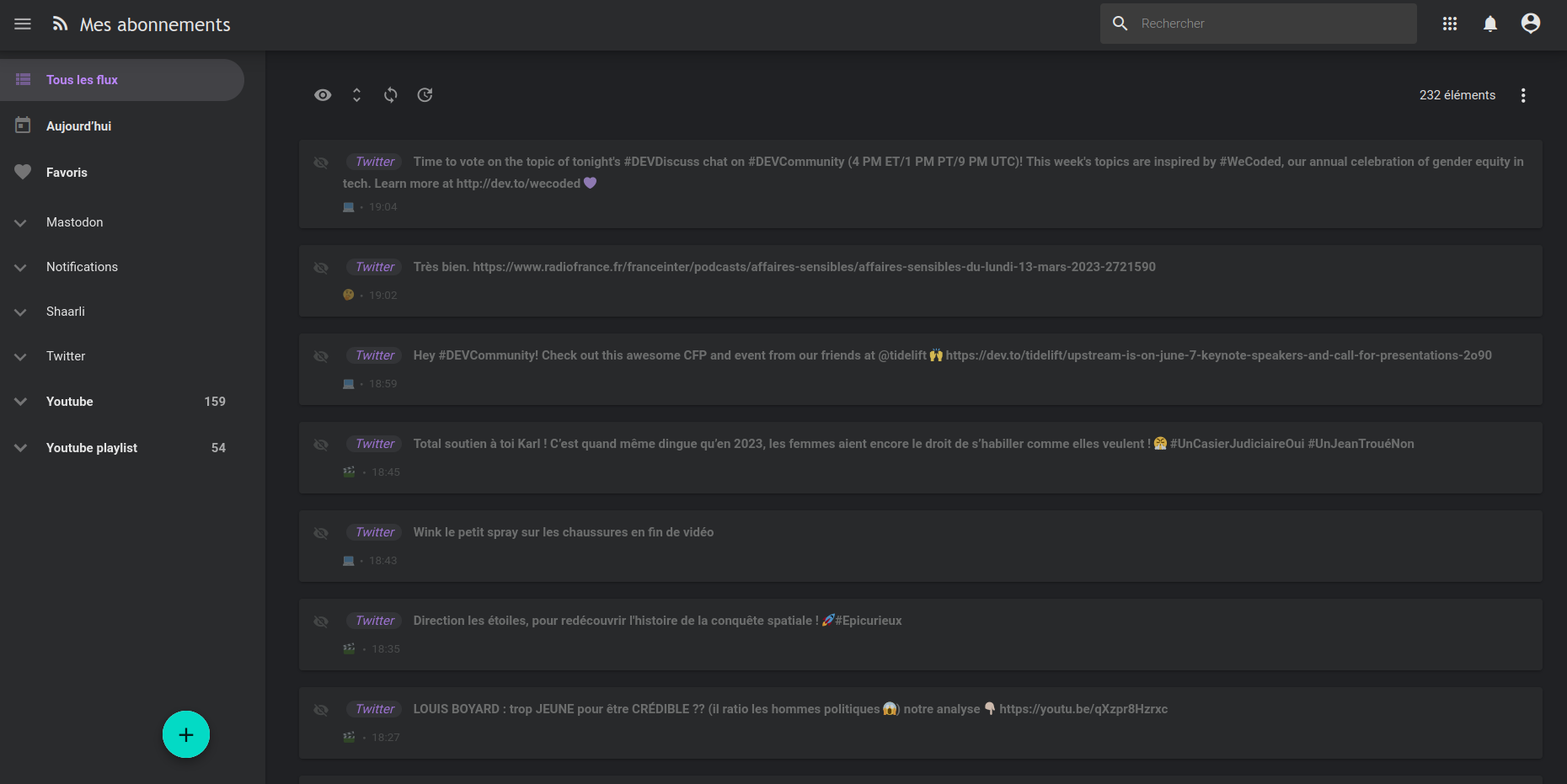 Interface RSS de oText montrant les divers flux Twitter et Mastodon suivis